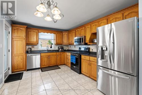 6019 Andrea Drive, Niagara Falls (218 - West Wood), ON - Indoor Photo Showing Kitchen