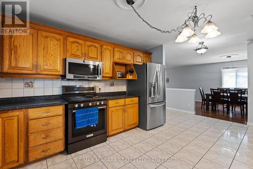 6019 Andrea Drive, Niagara Falls (218 - West Wood), ON - Indoor Photo Showing Kitchen