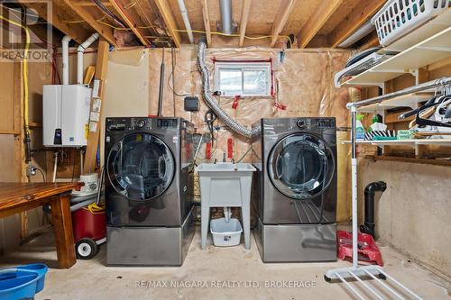 6019 Andrea Drive, Niagara Falls (218 - West Wood), ON - Indoor Photo Showing Laundry Room