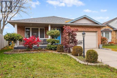 6019 Andrea Drive, Niagara Falls (218 - West Wood), ON - Outdoor With Deck Patio Veranda With Facade