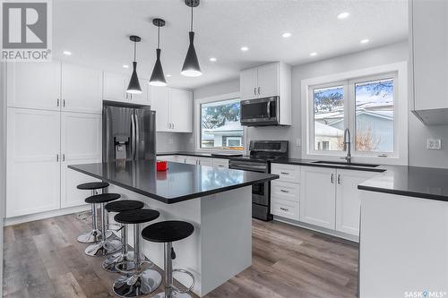 2417 Clarence Avenue S, Saskatoon, SK - Indoor Photo Showing Kitchen With Upgraded Kitchen