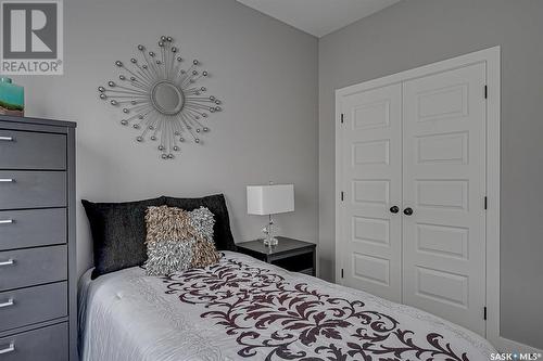 202 Kostiuk Crescent, Saskatoon, SK - Indoor Photo Showing Bedroom