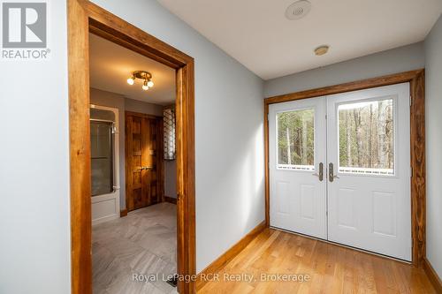 123 Lakeview Road, Grey Highlands, ON - Indoor Photo Showing Other Room