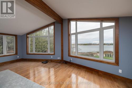 123 Lakeview Road, Grey Highlands, ON - Indoor Photo Showing Other Room