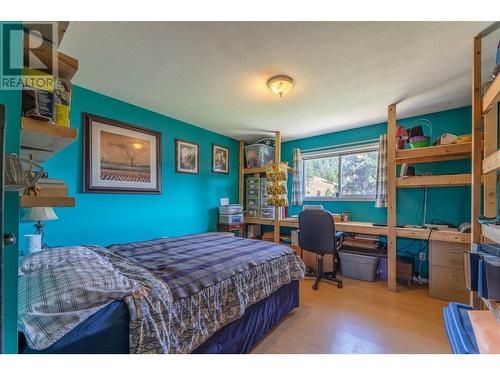 232 Farleigh Lake Road, Penticton, BC - Indoor Photo Showing Bedroom