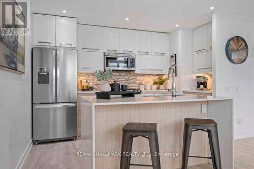 807 - 138 Princess Street, Toronto, ON - Indoor Photo Showing Kitchen With Stainless Steel Kitchen With Upgraded Kitchen