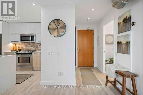 807 - 138 Princess Street, Toronto, ON - Indoor Photo Showing Kitchen With Stainless Steel Kitchen