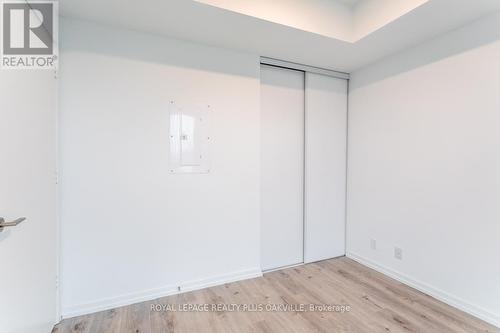 3801 - 7890 Jane Street, Vaughan, ON - Indoor Photo Showing Other Room