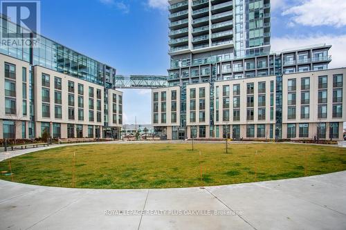 3801 - 7890 Jane Street, Vaughan, ON - Outdoor With Facade