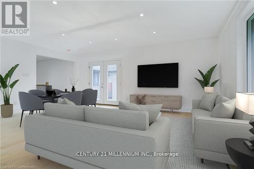 492 Birch Street, Collingwood, ON - Indoor Photo Showing Living Room