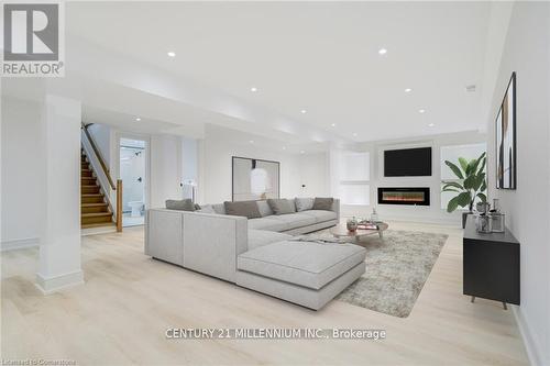 492 Birch Street, Collingwood, ON - Indoor Photo Showing Living Room With Fireplace