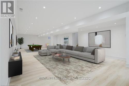 492 Birch Street, Collingwood, ON - Indoor Photo Showing Living Room