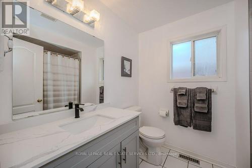 2077 Frontier Drive, Oakville, ON - Indoor Photo Showing Bathroom