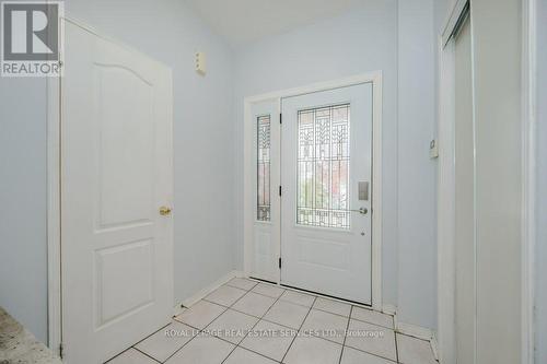 2077 Frontier Drive, Oakville, ON - Indoor Photo Showing Other Room