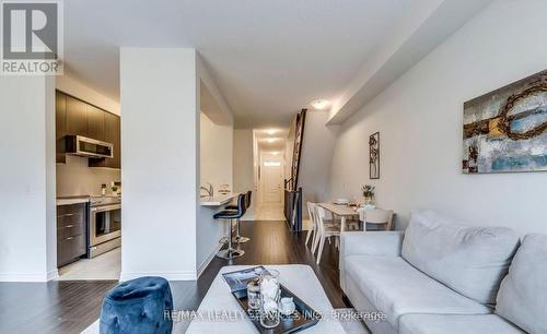 26 - 50 Edinburgh Drive, Brampton, ON - Indoor Photo Showing Living Room