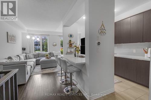 26 - 50 Edinburgh Drive, Brampton, ON - Indoor Photo Showing Living Room