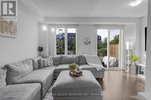 26 - 50 Edinburgh Drive, Brampton, ON - Indoor Photo Showing Living Room