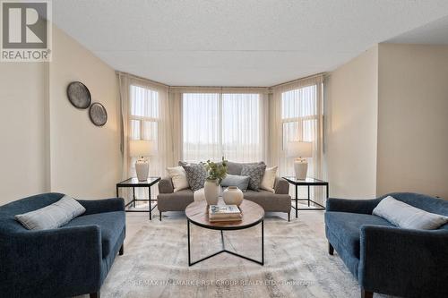 404 - 1 Queen Street, Cobourg, ON - Indoor Photo Showing Living Room