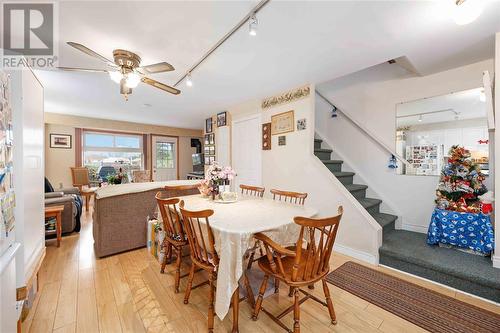 27 Turner Drive Unit# 34, Sarnia, ON - Indoor Photo Showing Dining Room