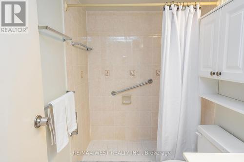 601 - 100 Quebec Avenue, Toronto, ON - Indoor Photo Showing Bathroom