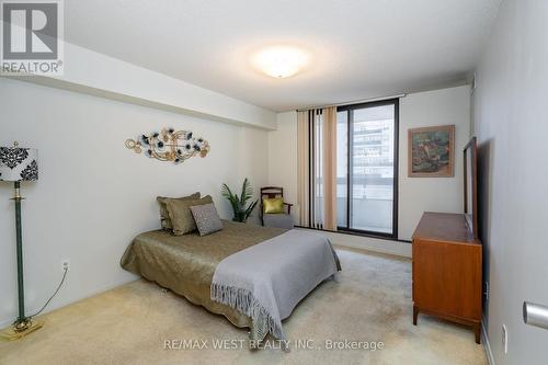 601 - 100 Quebec Avenue, Toronto, ON - Indoor Photo Showing Bedroom