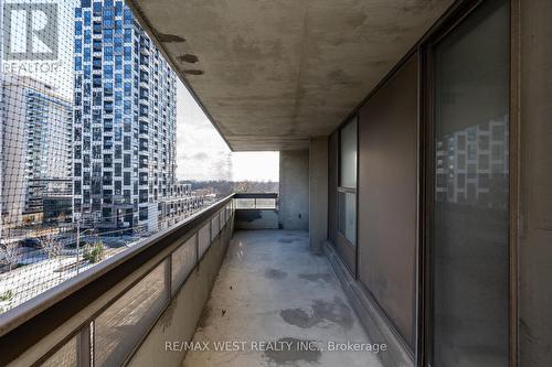 601 - 100 Quebec Avenue, Toronto, ON - Outdoor With Balcony