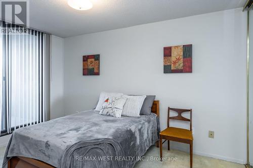 601 - 100 Quebec Avenue, Toronto, ON - Indoor Photo Showing Bedroom