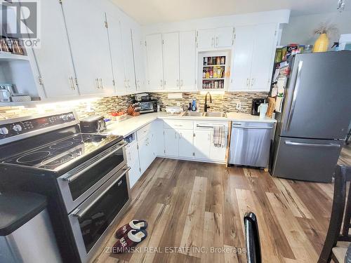 59 Marion Street, Iroquois Falls, ON - Indoor Photo Showing Kitchen