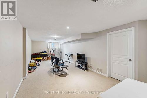 300 Cooks Mill Crescent, Ottawa, ON - Indoor Photo Showing Other Room