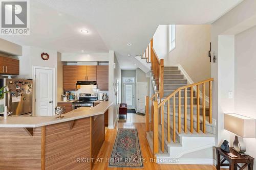 300 Cooks Mill Crescent, Ottawa, ON - Indoor Photo Showing Kitchen