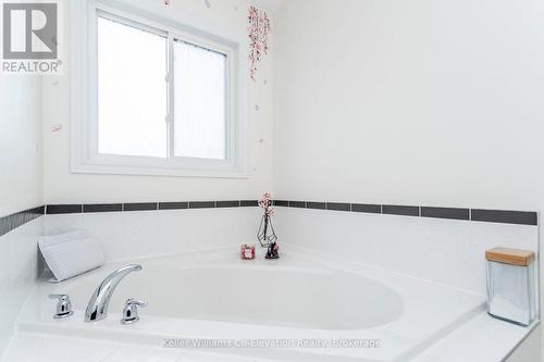 55 Hatton Drive, Penetanguishene, ON - Indoor Photo Showing Bathroom