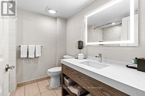 344 - 220 Gord Canning Drive, Blue Mountains (Blue Mountain Resort Area), ON - Indoor Photo Showing Bathroom