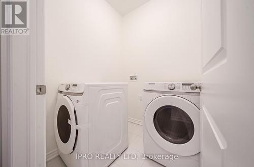 20 Cobriza Crescent, Brampton, ON - Indoor Photo Showing Laundry Room