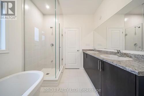 20 Cobriza Crescent, Brampton, ON - Indoor Photo Showing Bathroom