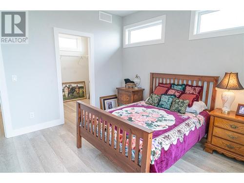 540 Barra Lane, Kelowna, BC - Indoor Photo Showing Bedroom