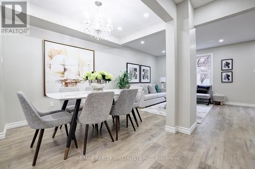 4039 Farrier Court, Mississauga, ON - Indoor Photo Showing Dining Room