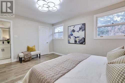 4039 Farrier Court, Mississauga, ON - Indoor Photo Showing Bedroom