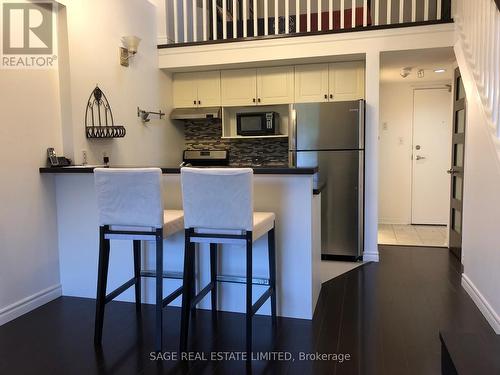 48 - 217 St George Street, Toronto, ON - Indoor Photo Showing Kitchen