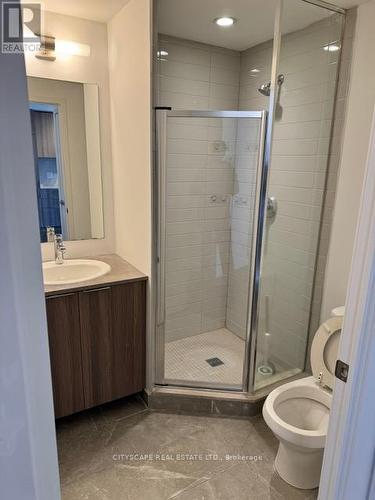 708 - 11 Wellesley Street, Toronto, ON - Indoor Photo Showing Bathroom