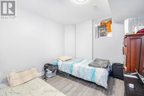 71 Maple Valley Street, Brampton, ON - Indoor Photo Showing Bedroom