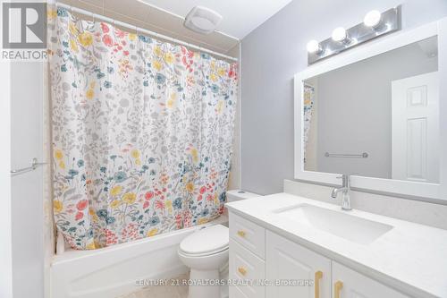 71 Maple Valley Street, Brampton, ON - Indoor Photo Showing Bathroom