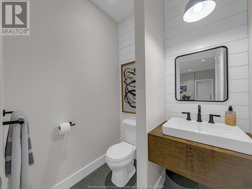 53 Red Oak Crescent, Boblo Island, ON - Indoor Photo Showing Bathroom