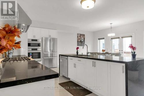 3716 Lakepoint Drive, Orillia, ON - Indoor Photo Showing Kitchen With Stainless Steel Kitchen With Upgraded Kitchen