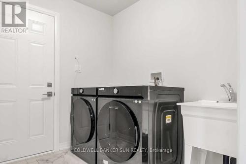 3716 Lakepoint Drive, Orillia, ON - Indoor Photo Showing Laundry Room