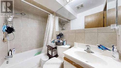 24 Outlook Garden Boulevard, Toronto, ON - Indoor Photo Showing Bathroom