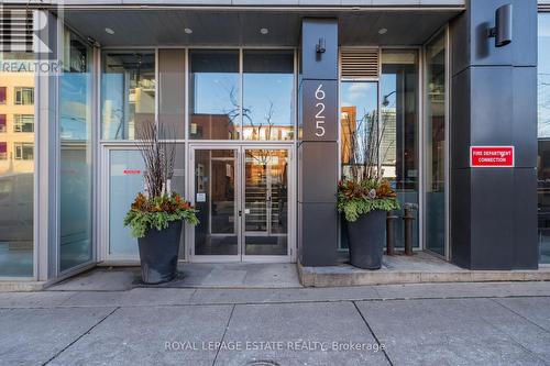 102 - 625 Queen Street E, Toronto, ON - Outdoor