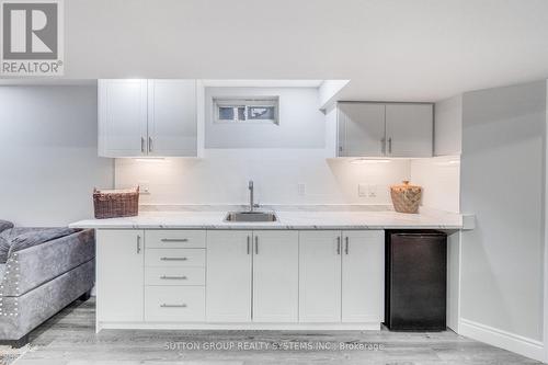 354 Powadiuk Place, Milton, ON - Indoor Photo Showing Kitchen