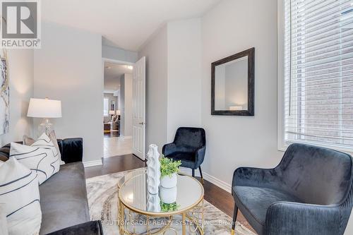 354 Powadiuk Place, Milton, ON - Indoor Photo Showing Living Room