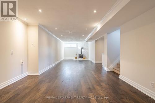 5247 Spruce Avenue, Burlington, ON - Indoor Photo Showing Other Room