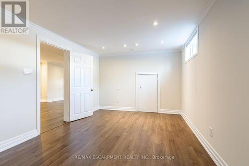 5247 Spruce Avenue, Burlington, ON - Indoor Photo Showing Other Room